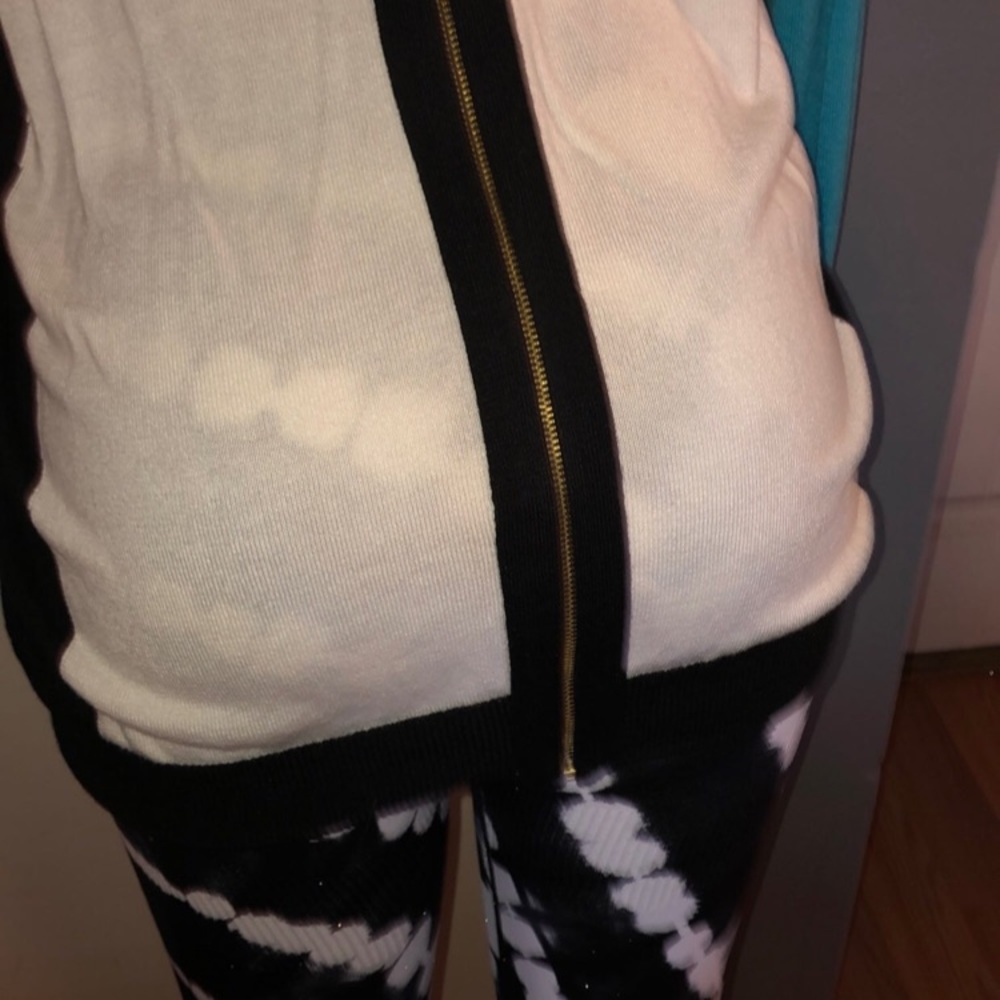 M) Color block Sweater! - Picture 2 of 3